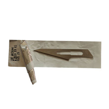 Load image into Gallery viewer, KIATO No.26 STERILE SWISS Stainless Steel Fine Point Diagonal Cutting Edge Ultra Thin Sharp Surgical Scalpel Blades Individually Wrapped in Foils High Quality Disposable 100-count Box